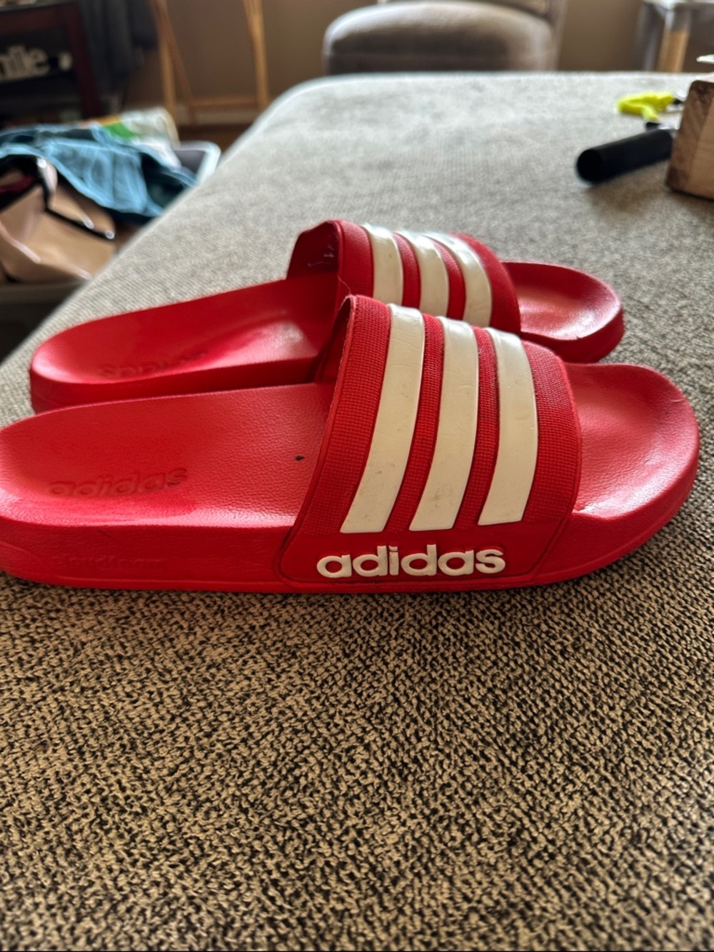 🎉HP🎉 adidas Red Slides with White Three Stripes